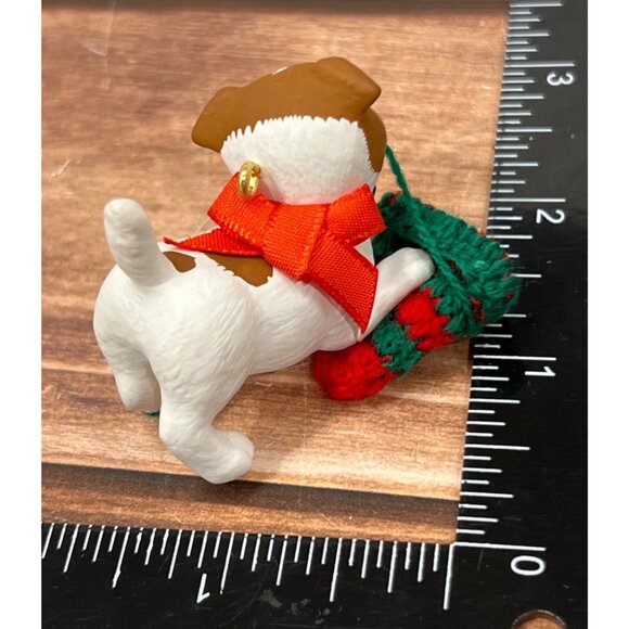 2002 HALLMARK KEEPSAKE ORNAMENT QX8006 PUPPY LOVE WITH BEANIE TOBOGGAN BOW - Picture 10 of 12